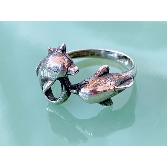 Vintage 925 Silver  Double Dolphin fish Ring Size 8.25 - Picture 10 of 11